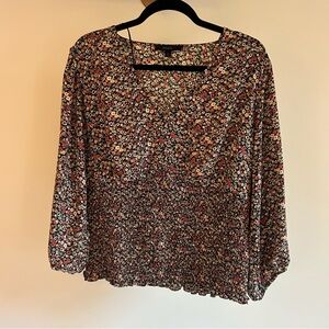 NWT‎ Eclair floral v-neck smocked blouse 1X